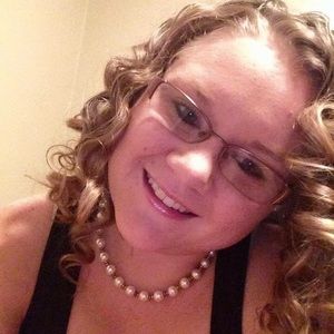 Meet your Posher, Arielle